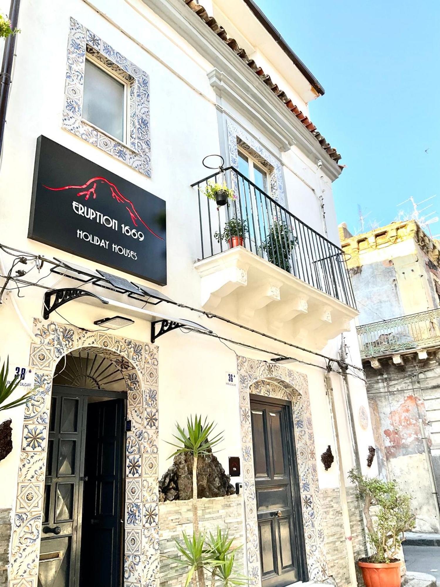 Eruption1669 Apartment Catania Bagian luar foto