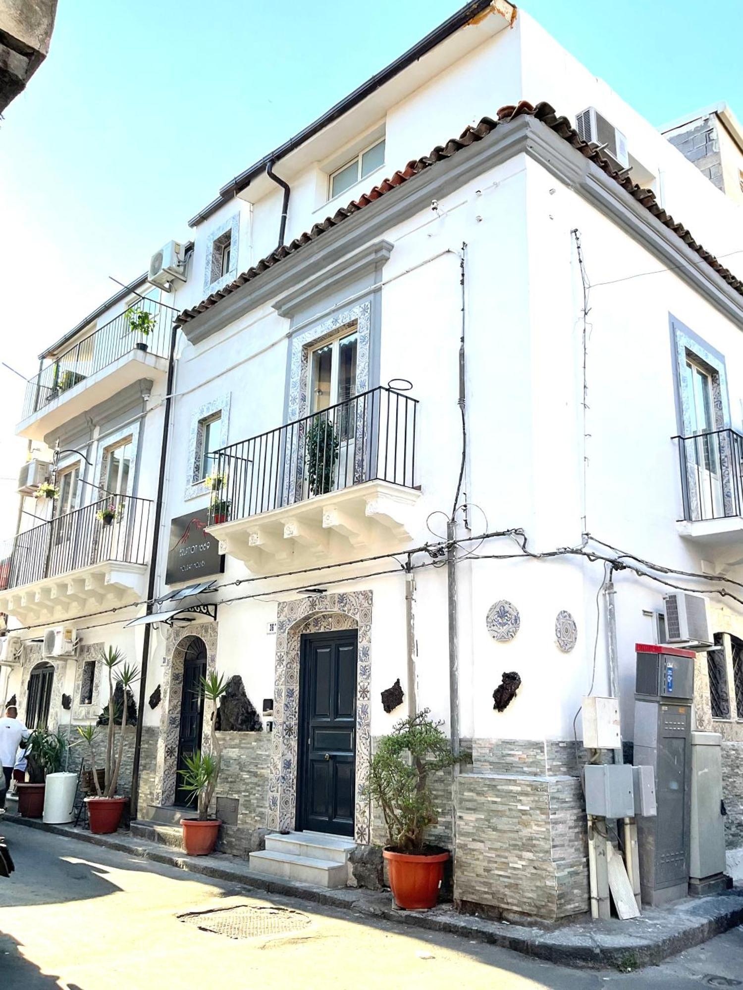 Eruption1669 Apartment Catania Bagian luar foto